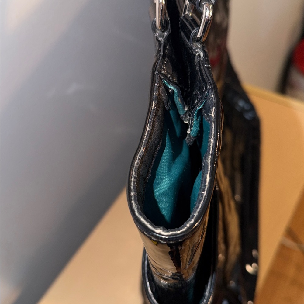 Coach ladies black patent leather tote. Green lining. F24893. - Picture 7 of 15